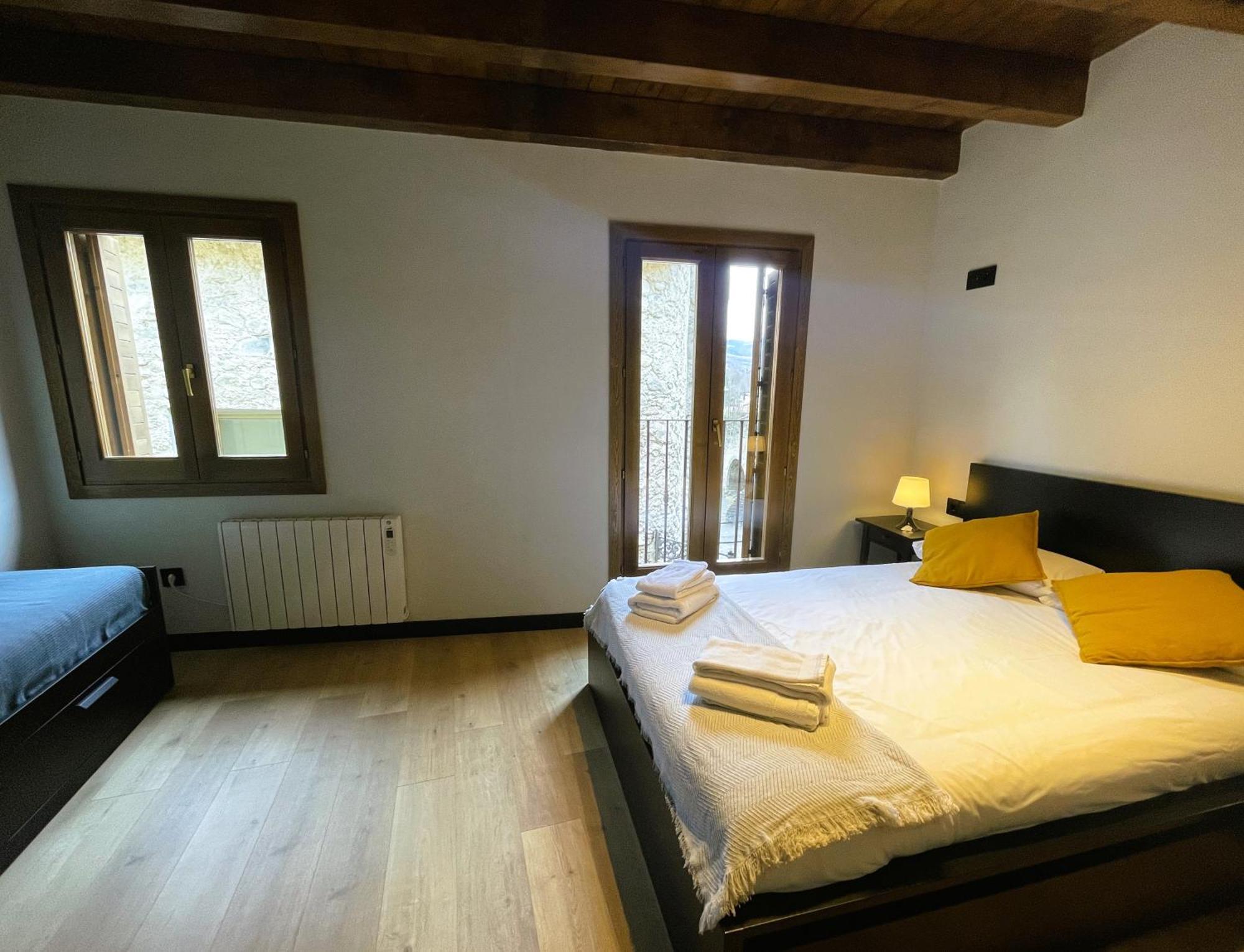 קמפרודון Apartamento Duplex En El Puente Historico, Gra De Fajol מראה חיצוני תמונה